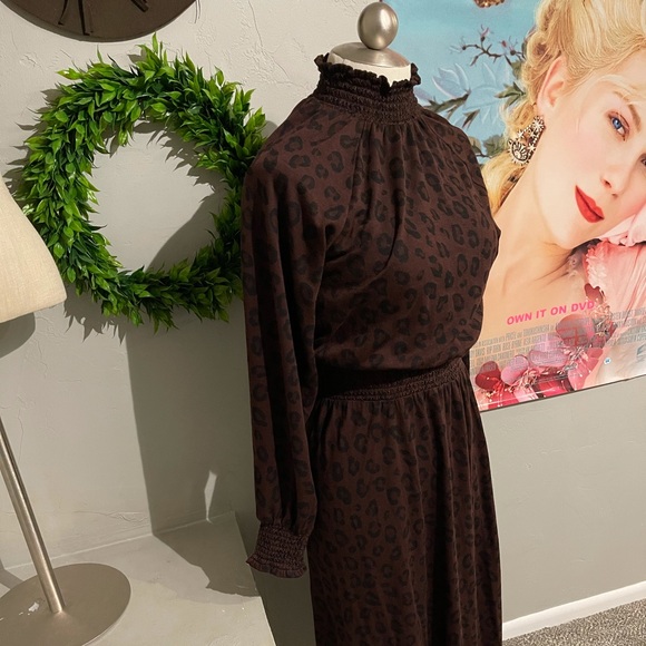 Ann Taylor Leopard Midi Dress Small - Picture 3 of 6